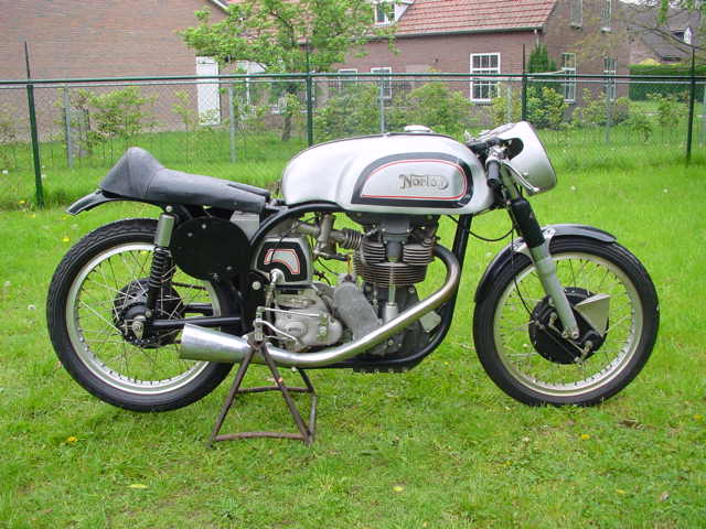 norton_manx_1955.jpg