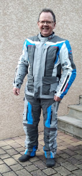 2023 04 19 - Tenue FURYGAN rr.jpg