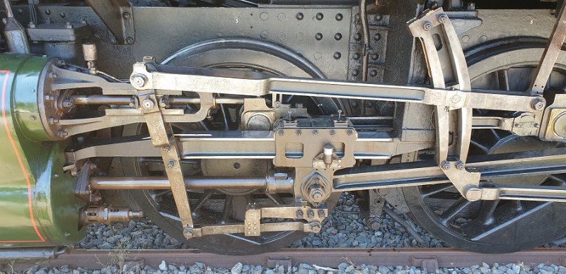 Photo 4 - Jeu de bielles-1.jpg