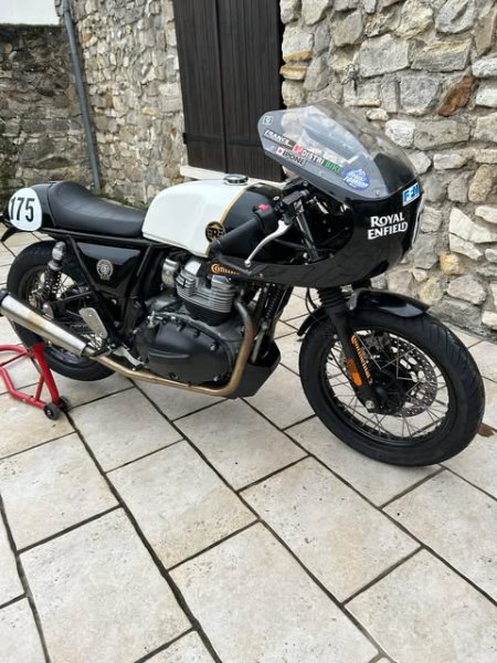 GT interceptor droit.jpg