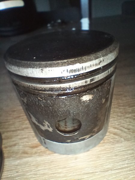 Piston 4.jpg