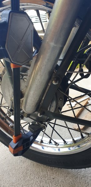 3-Zoom sur le positionnement du serre-joint.jpg