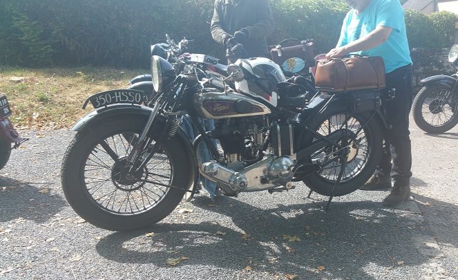 Terrot 350 HSSO 1928.jpg