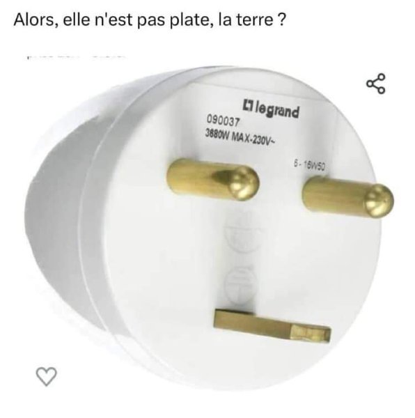 Terre plate.jpg