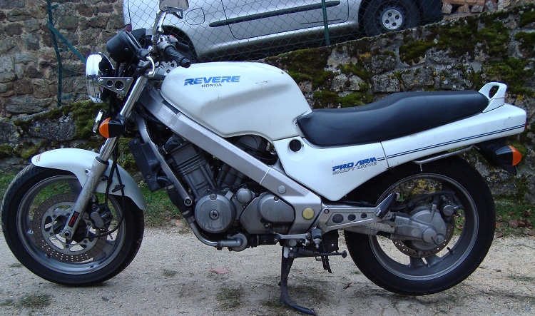 gauche(2).JPG