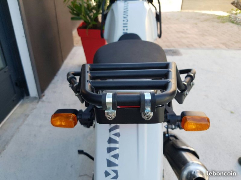 Porte paquet renforcé tendance roadster sud b.jpg