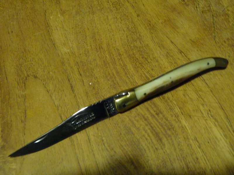 Laguiole artisan ouvert.JPG