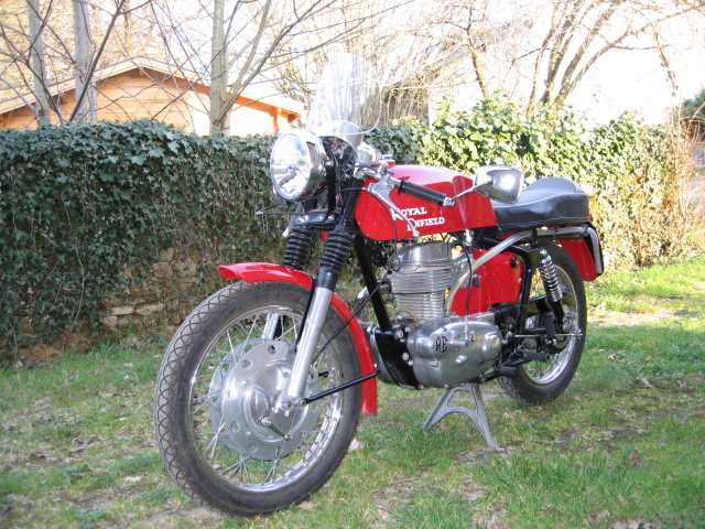2RE250 004.jpg