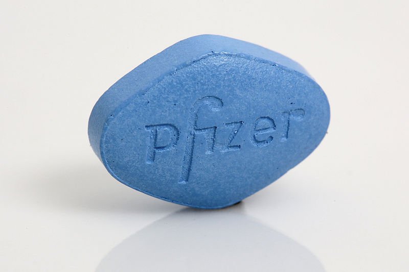 800px-Viagra_Tablette.jpg