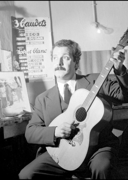 georges-brassens-dans-sa-loge_709628.jpg