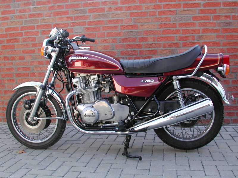 kawasaki -KZ750B -(1981).jpg