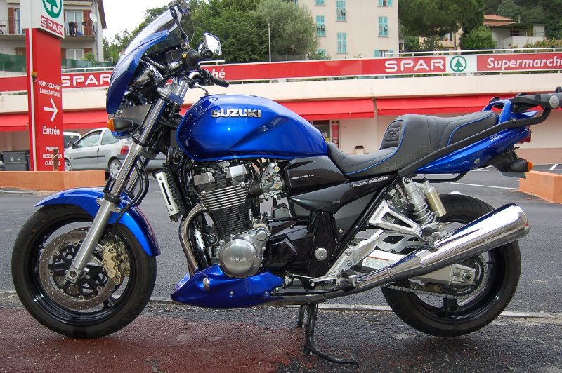 Suzuki 1400 GSX   (3).jpg