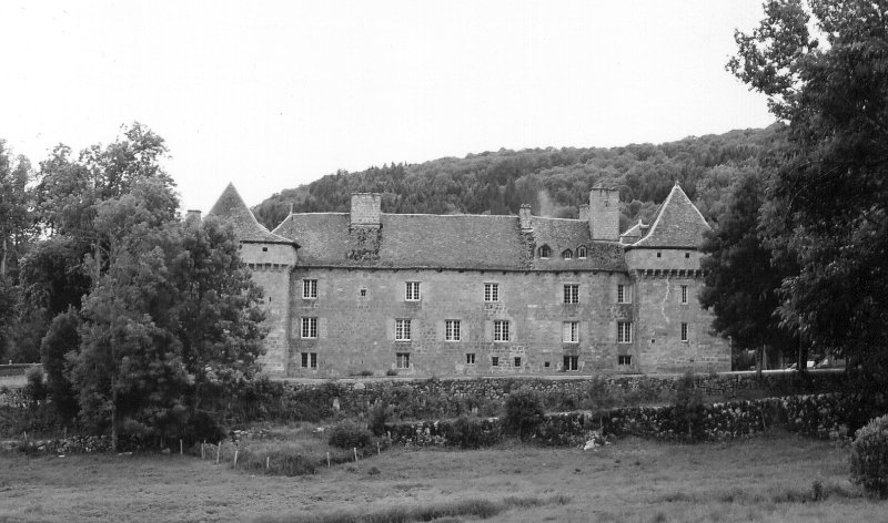 Figure_04_Château_La_Baume.jpg