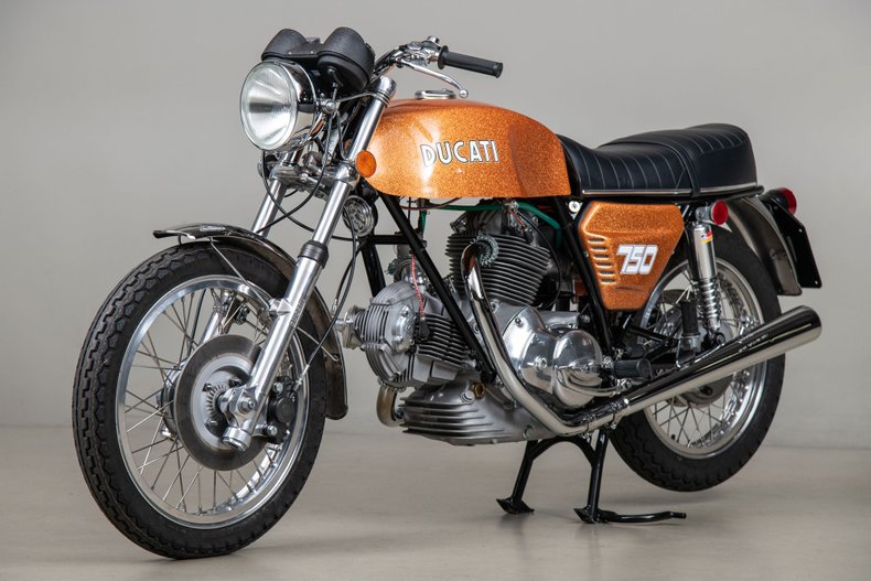 Ducati 750 GT - 1971.jpg