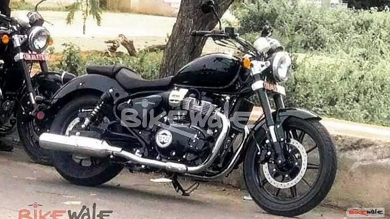 Royal-Enfield-650-Super Meteor.jpg