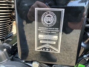 Plaque 33 sur 1000 RE 300 pxls.jpg