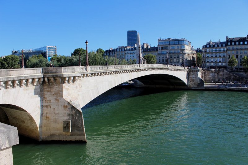 pont-de-la-Tournelle.jpg