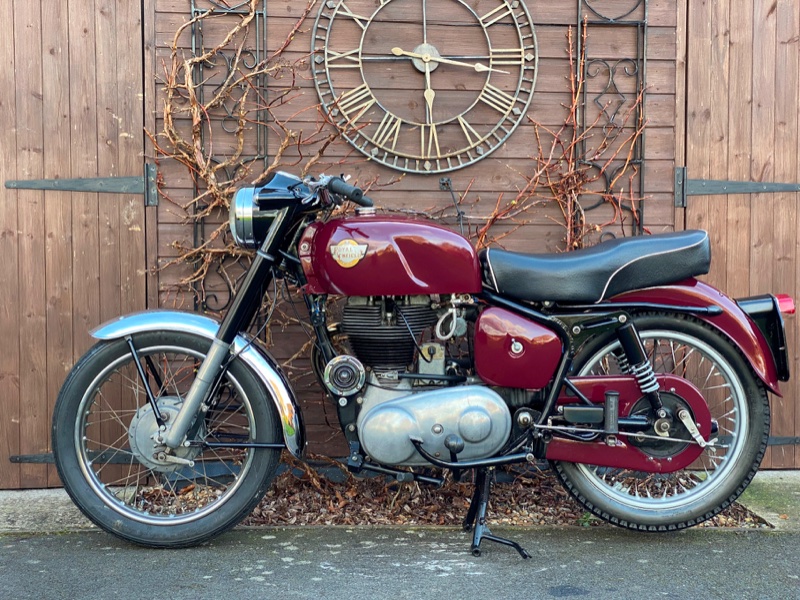 Royal Enfield Big Head Bullet UDK725 096.JPG