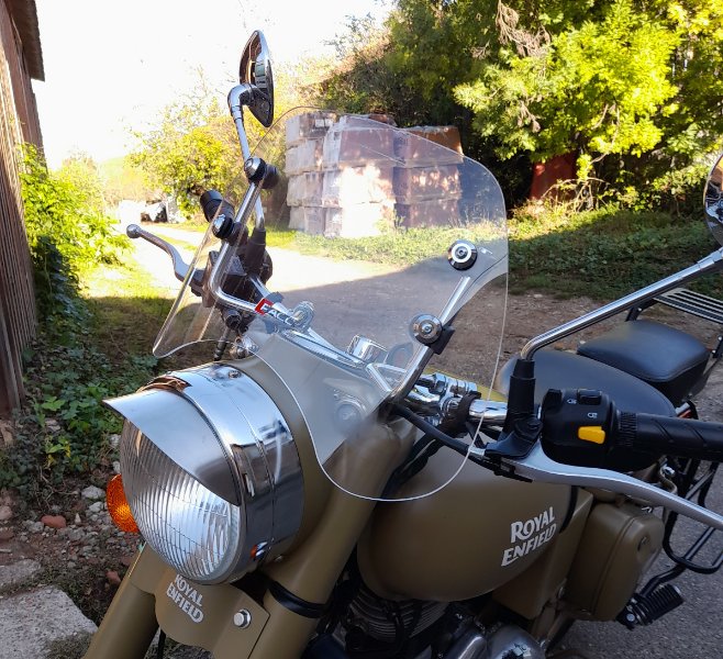 Bullet sur Royal Enfield .jpg