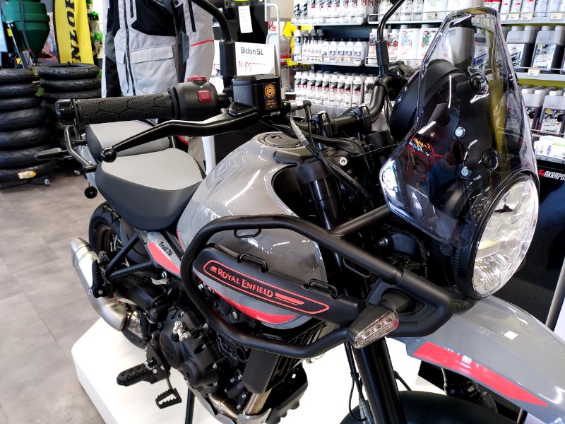 HIM 450 - 3r.jpg