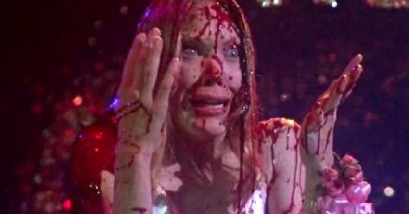 Carrie-au-bal-du-diable-7-anecdotes-sur-le-film-culte-de-Brian-de-Palma.jpg