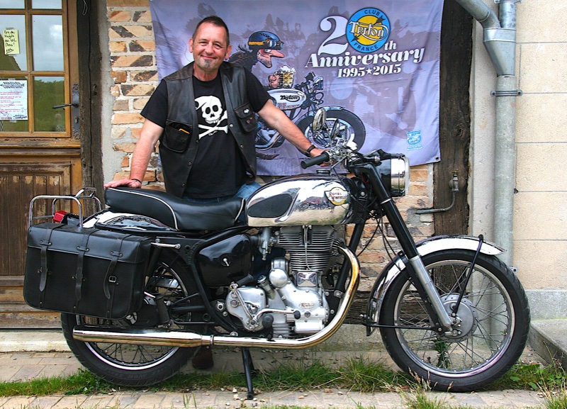 Bullet 500 Triton rasso 2023.JPG