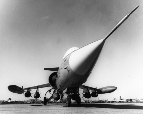 F-140-Starfighter.Luftwaffe.nez_SDASM-600x482.jpg