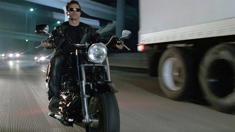 Stolen-1990-H-D-Fatboy-in-Terminator-2.jpg
