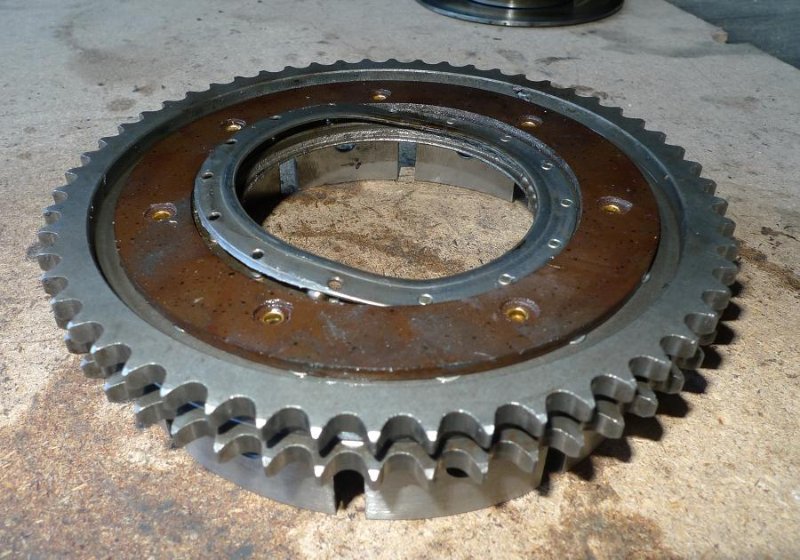 Couronne d'embrayage dérivetée.JPG